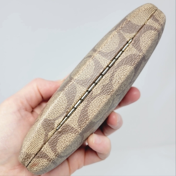 Coach Glasses & Hard Shell Case - Picture 4 of 11